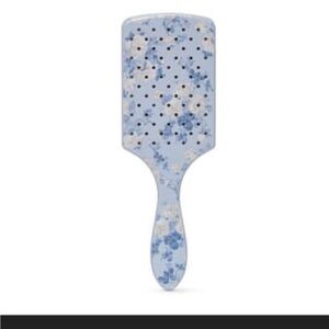Love shack fancy x wet brush paddle detangler english ivy